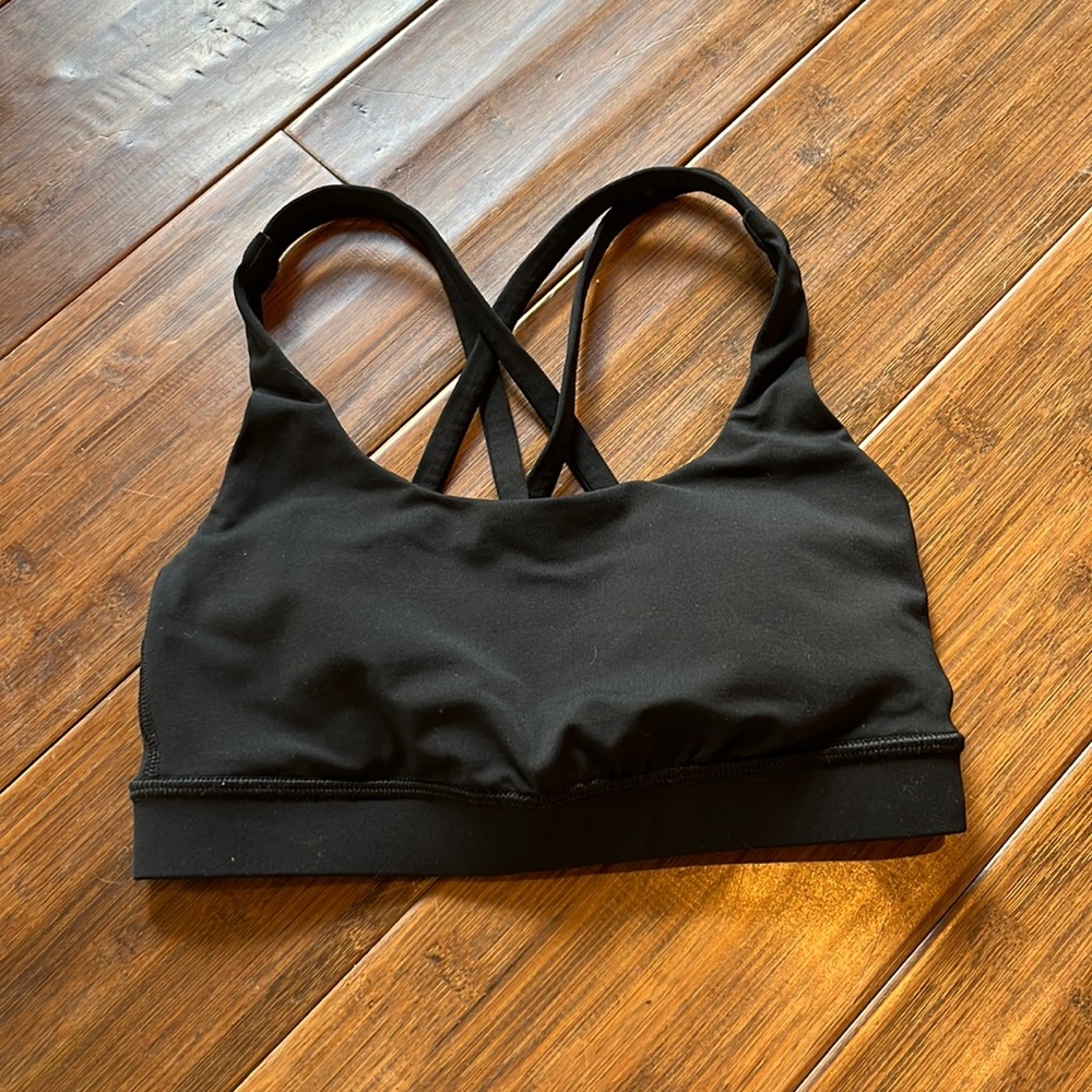 Black lulu lemon sports bra size 2!